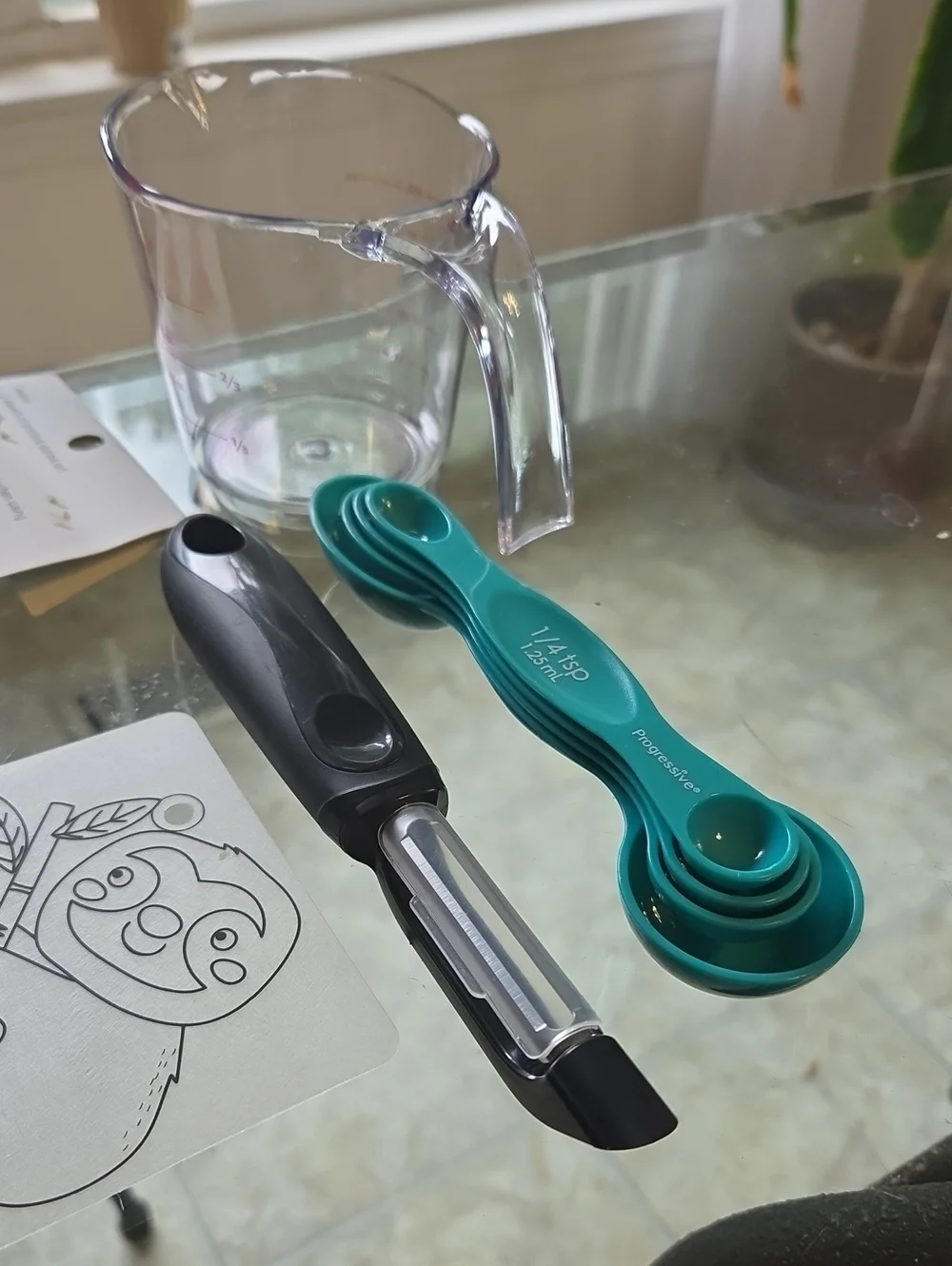 Crafting Shrink Art Kit with Teal Measuring Spoons and Black Tongs - Unbranded